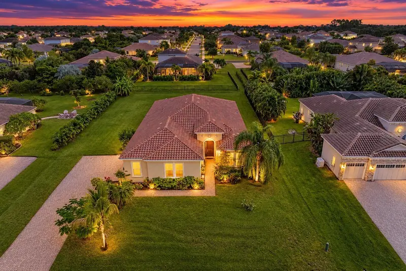 519 165TH STREET, BRADENTON