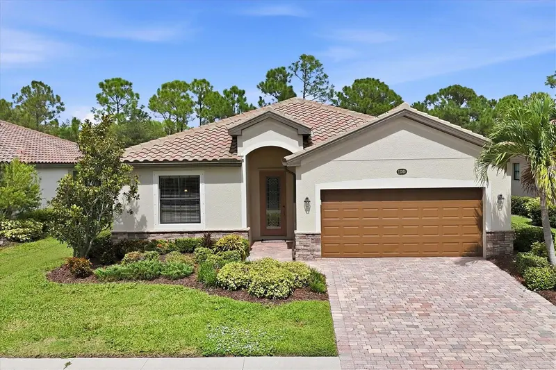 12360 CANAVESE LANE, VENICE