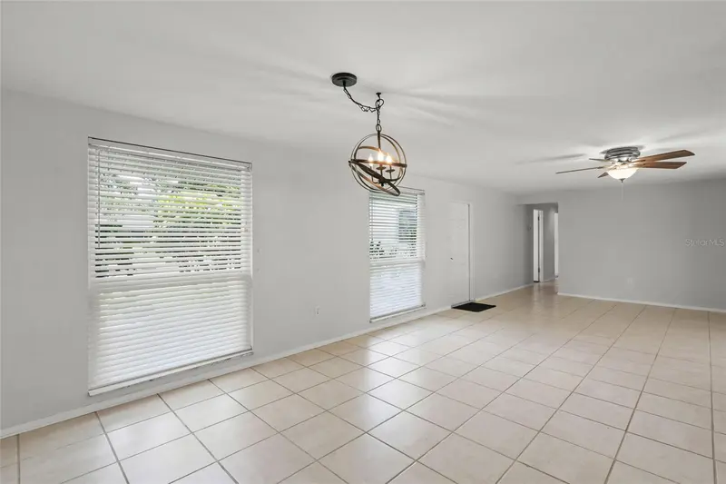 3185 REGATTA CIRCLE, SARASOTA, photo 3 of 31