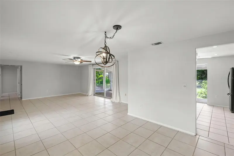 3185 REGATTA CIRCLE, SARASOTA, photo 4 of 31