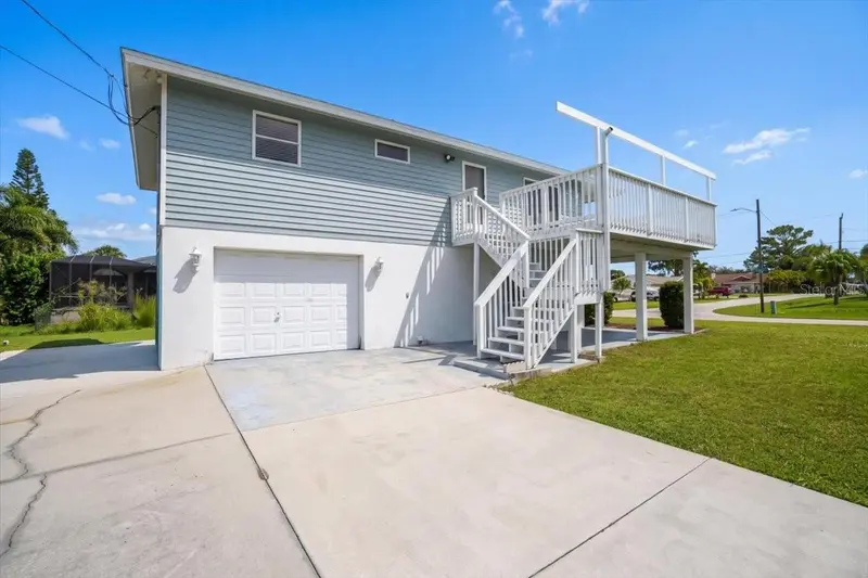 4104 STROMBUS ROAD, VENICE, photo 5 of 53