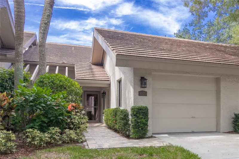 3123 SANDLEHEATH #4, SARASOTA