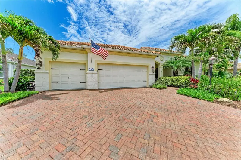 12642 HARNEY STREET, VENICE, photo 4 of 95