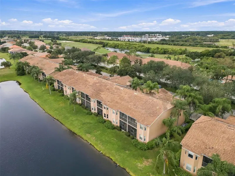 1003 FAIRWAYCOVE LANE #207, BRADENTON