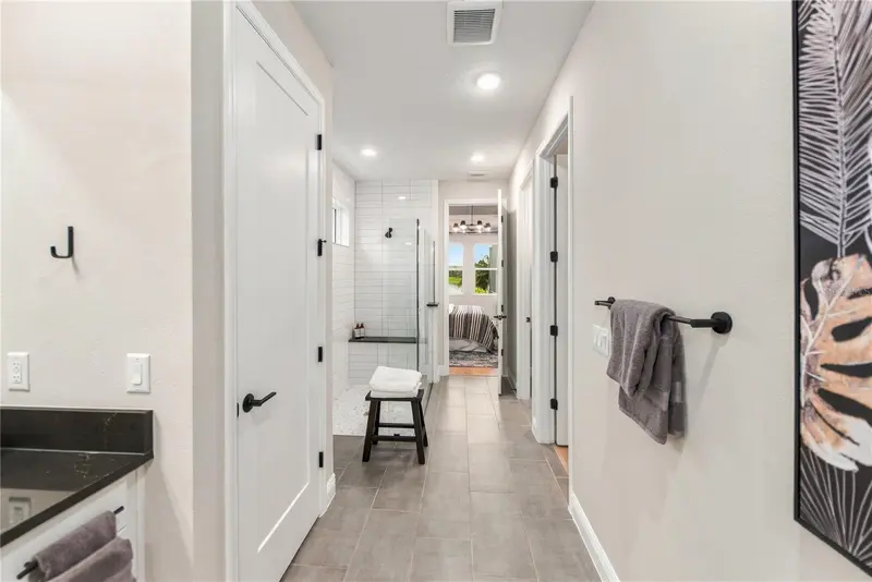 Thumbnail 54