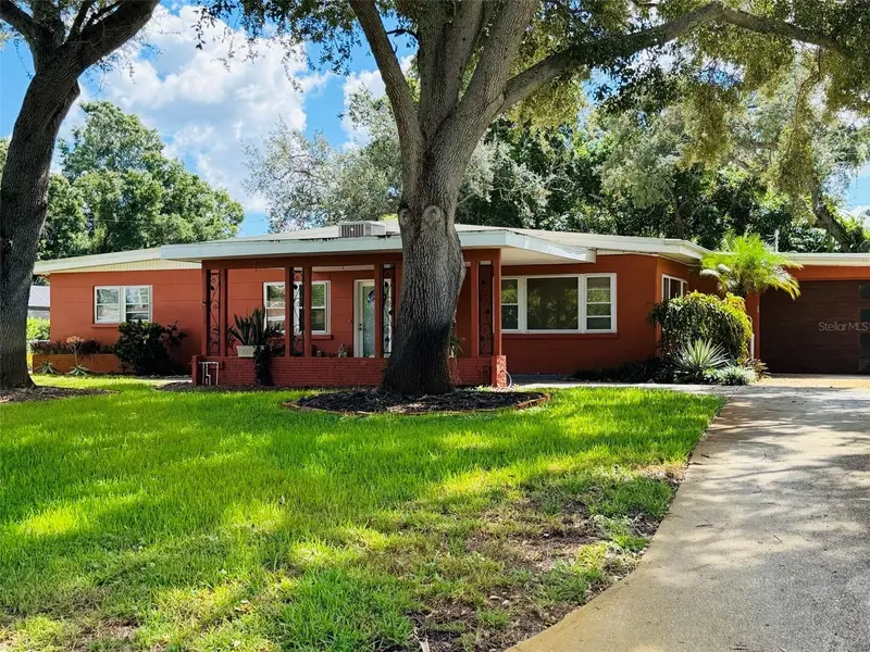 126 HOLLY AVENUE, SARASOTA