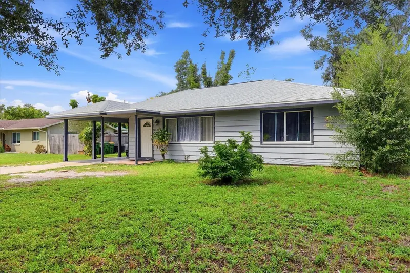 2533 HAWTHORNE STREET, SARASOTA