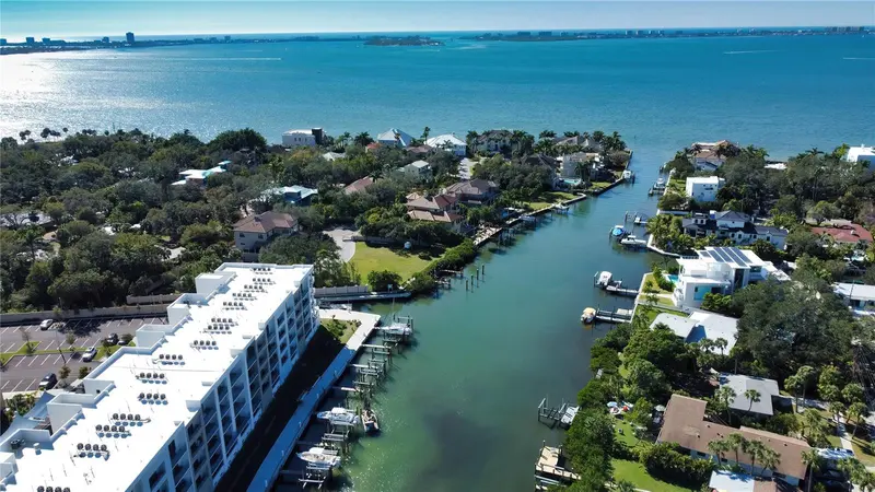 1703 TAMIAMI TRAIL #203, SARASOTA