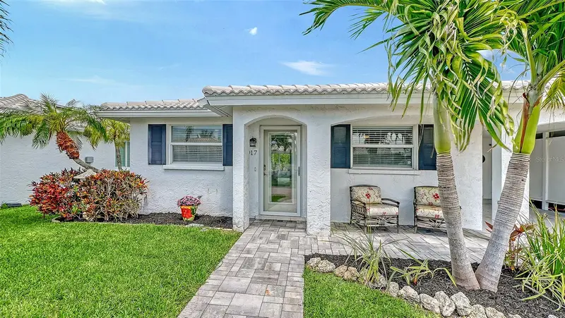 917 SPANISH DRIVE, LONGBOAT KEY, photo 3 of 75