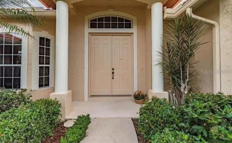 2953 SEASONS BOULEVARD, SARASOTA, photo 3 of 35