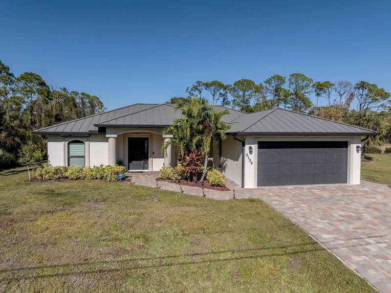 5138 ADINA CIRCLE, NORTH PORT