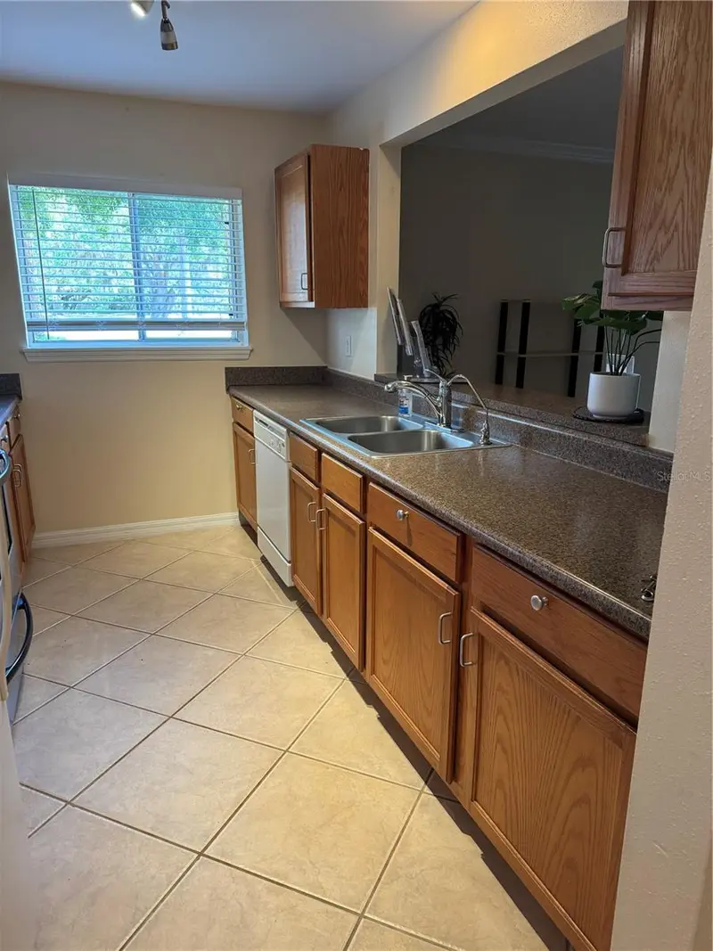 1737 PARAKEET WAY #608, SARASOTA, photo 3 of 13
