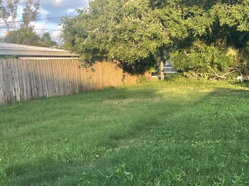 108 RIVER BOULEVARD, NOKOMIS, photo 2 of 3