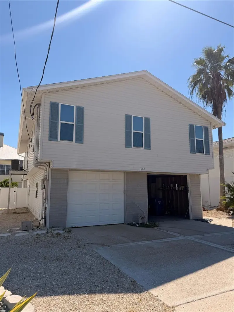 264 HARBOR DRIVE, HOLMES BEACH