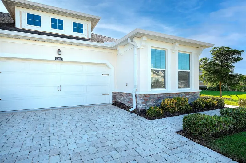5048 COURSE DRIVE, SARASOTA