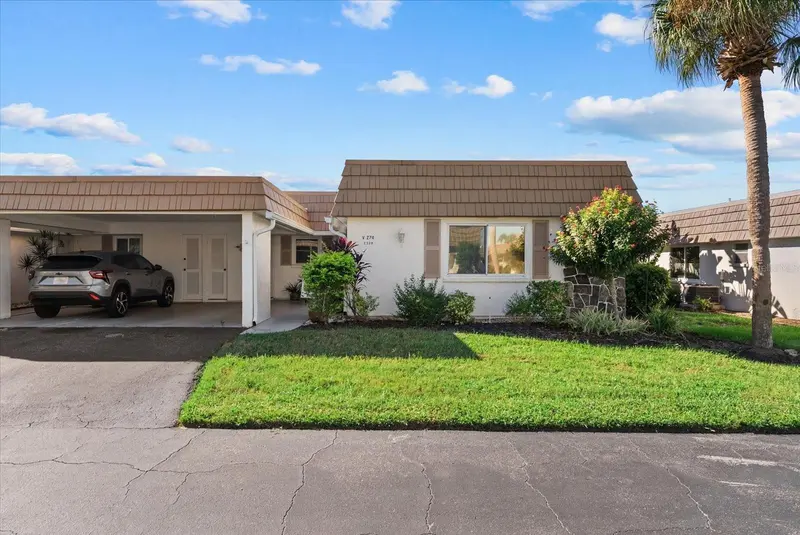 2320 AQUABLUFF PLACE #V274, SARASOTA