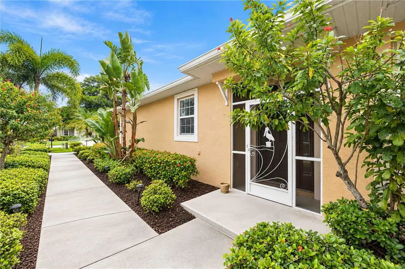 299 CAPULET DRIVE, VENICE, photo 5 of 51