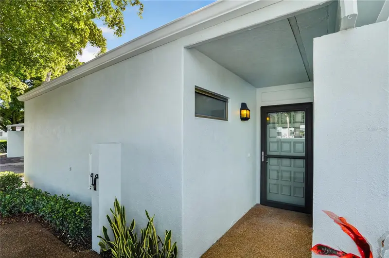 2319 LAKESIDE MEWS #B3, SARASOTA, photo 3 of 50