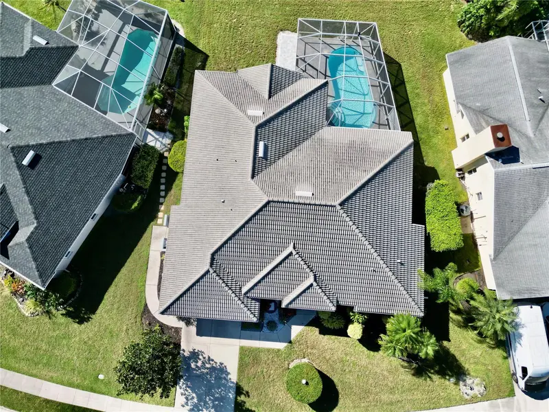 5829 CARRIAGE DRIVE, SARASOTA, photo 2 of 41