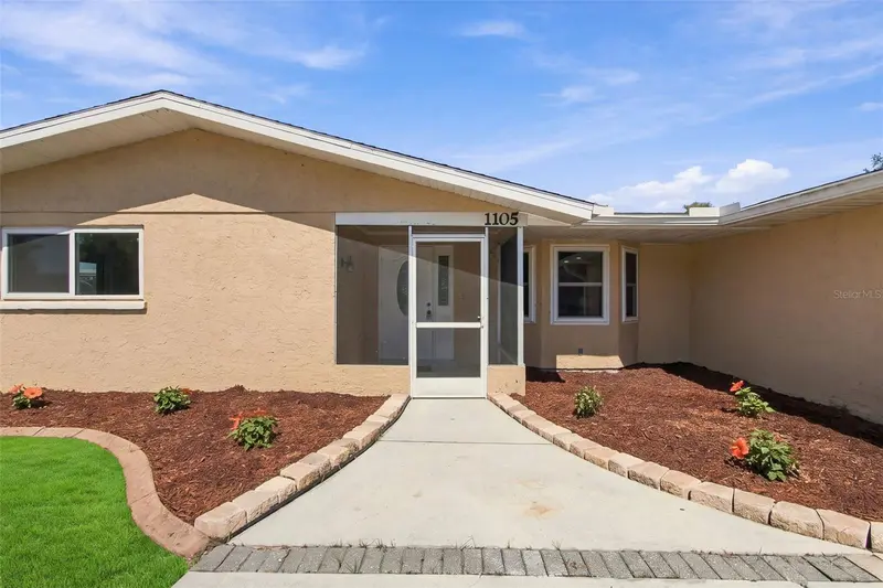 1105 GULF COAST BOULEVARD, VENICE, photo 2 of 30