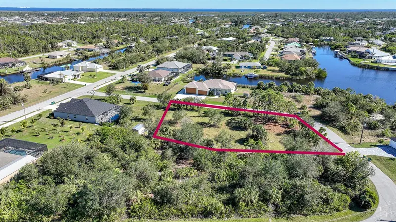 9531 & 9551 HORACE CIRCLE, PORT CHARLOTTE, photo 3 of 24