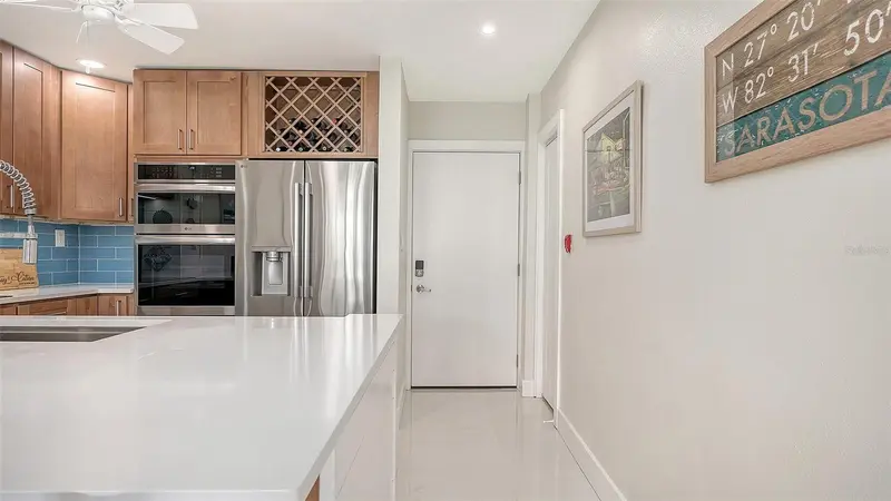 771 JOHN RINGLING BOULEVARD #5, SARASOTA, photo 4 of 39