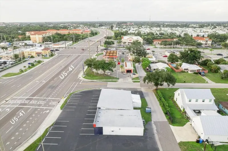 201 US HIGHWAY 41 BYPASS, VENICE, photo 3 of 41