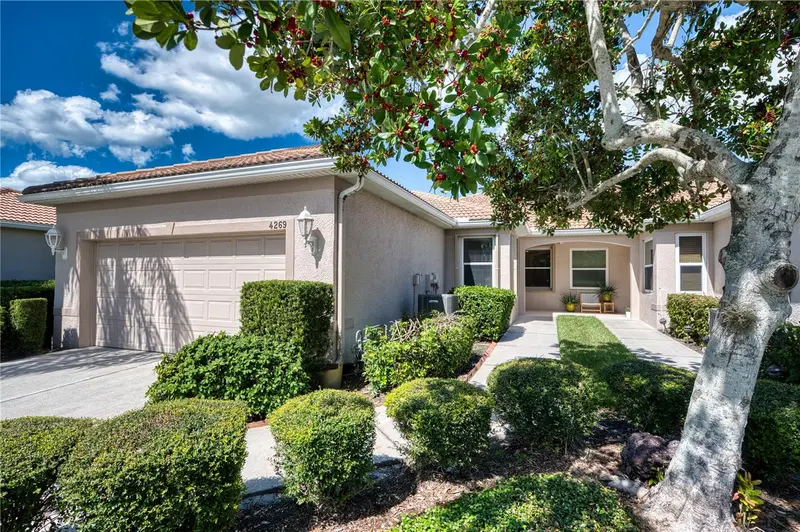 4269 CASCADE FALLS DRIVE, SARASOTA, photo 2 of 44