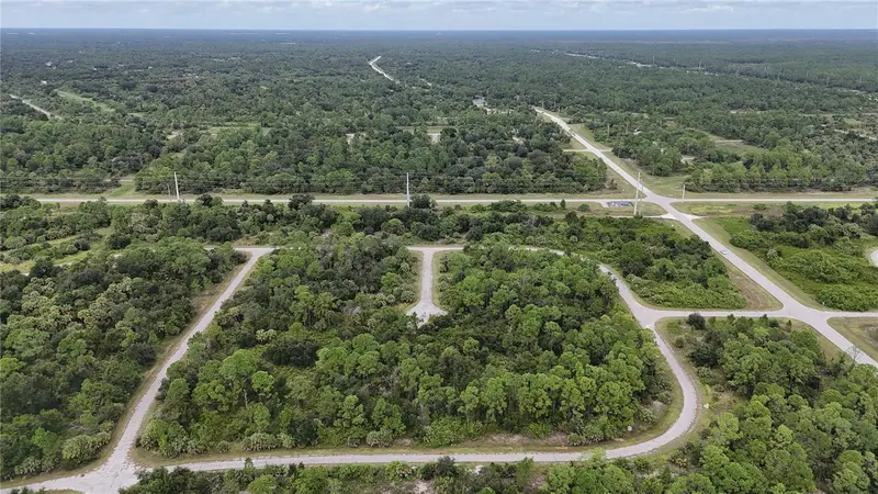 GLADVIEW CIRCLE, NORTH PORT, photo 4 of 5