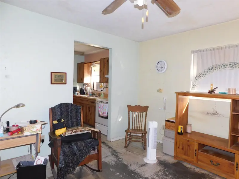 1084 CHILDRESS STREET, ARCADIA, photo 3 of 4