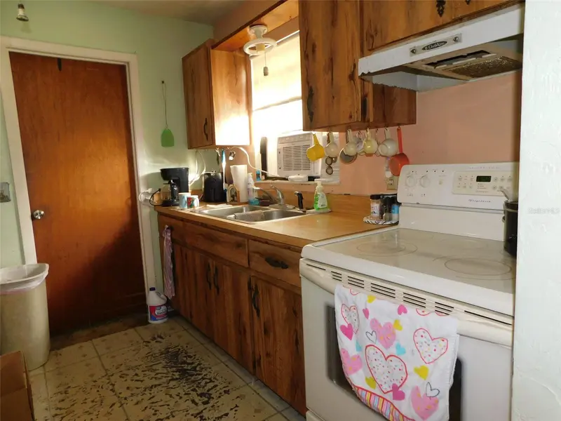 1084 CHILDRESS STREET, ARCADIA, photo 4 of 4