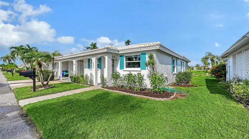 693 SPANISH DRIVE #24, LONGBOAT KEY, photo 3 of 82