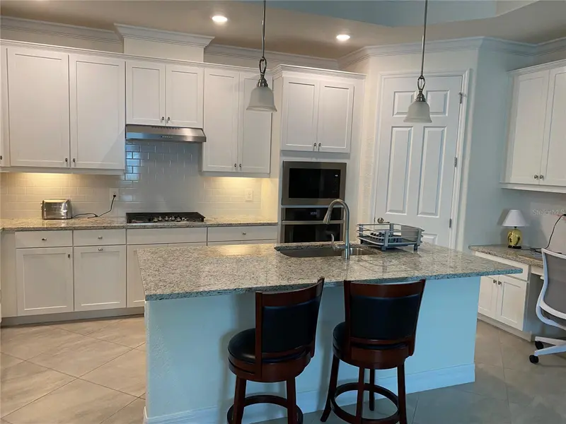12438 TERRACOTTA DRIVE, BRADENTON, photo 3 of 16