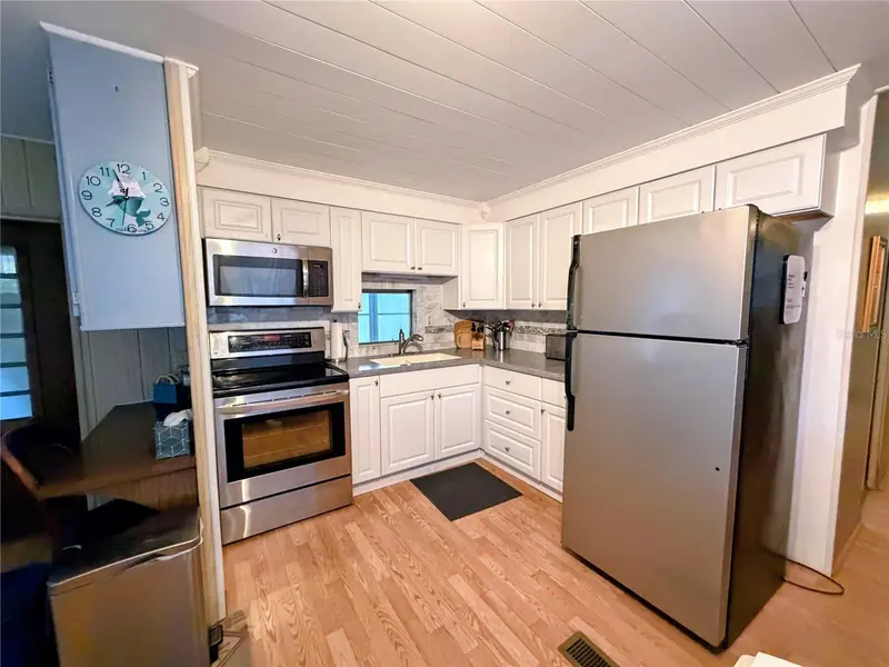 855 GREEN CIRCLE, VENICE, photo 4 of 19
