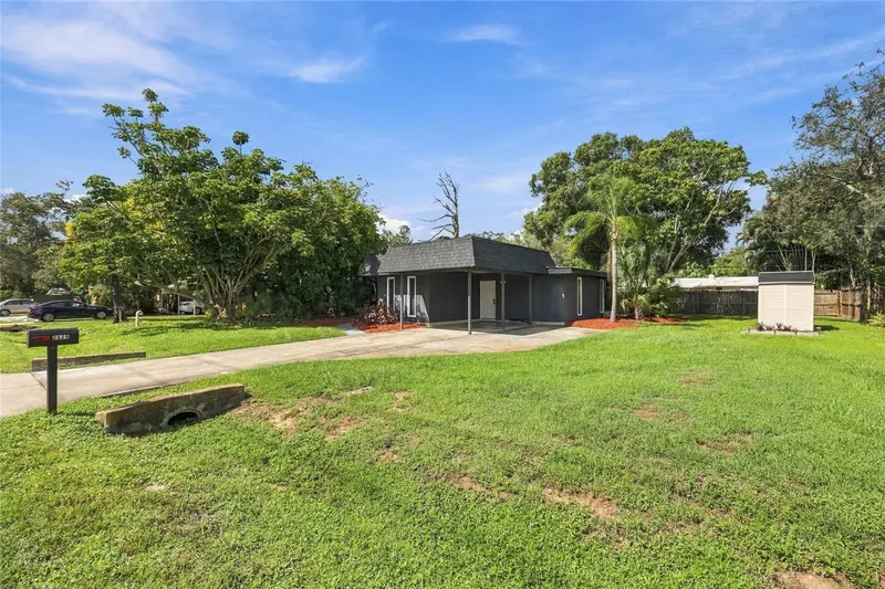 2629 JAMAICA STREET #1, SARASOTA, photo 5 of 37