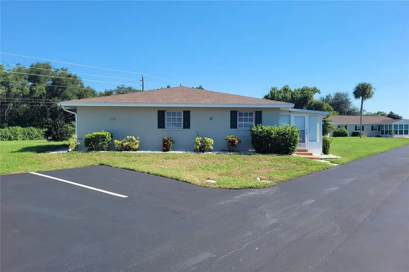 2609 GOLF COURSE DRIVE #403, SARASOTA, photo 3 of 30