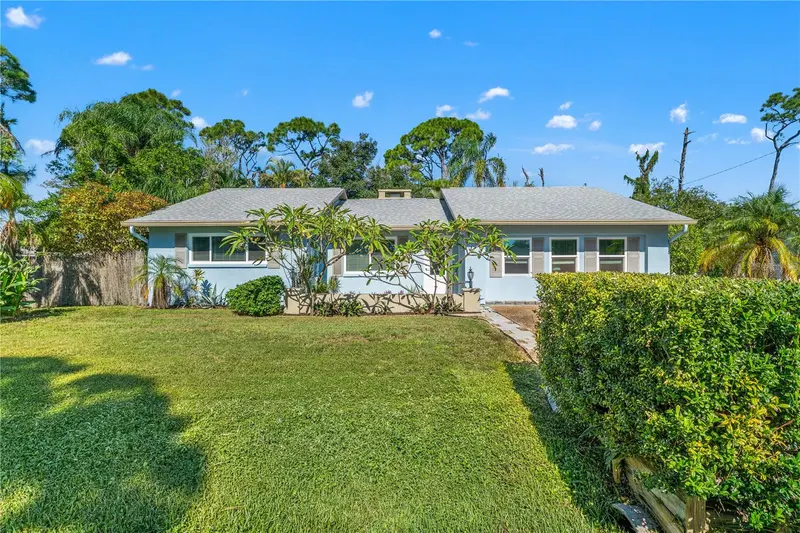 424 CARMEL ROAD, VENICE, photo 2 of 39