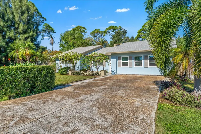 424 CARMEL ROAD, VENICE, photo 3 of 39