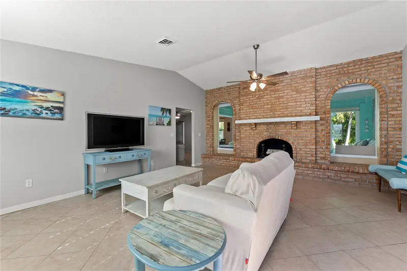 424 CARMEL ROAD, VENICE, photo 5 of 39
