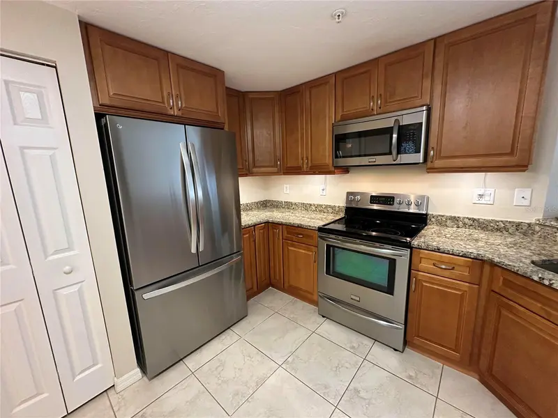 4763 TRAVINI CIRCLE #3-113, SARASOTA, photo 5 of 24