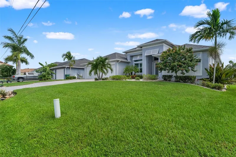 10576 AYEAR ROAD, PORT CHARLOTTE, photo 2 of 49