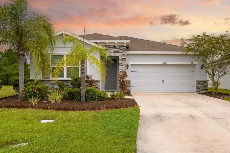 13715 WOODBRIDGE TERRACE, BRADENTON