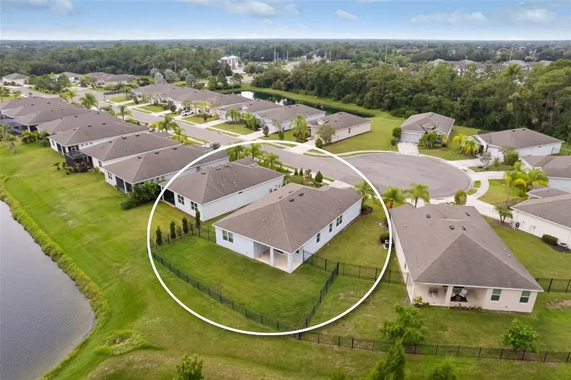 13715 WOODBRIDGE TERRACE, BRADENTON, photo 4 of 27