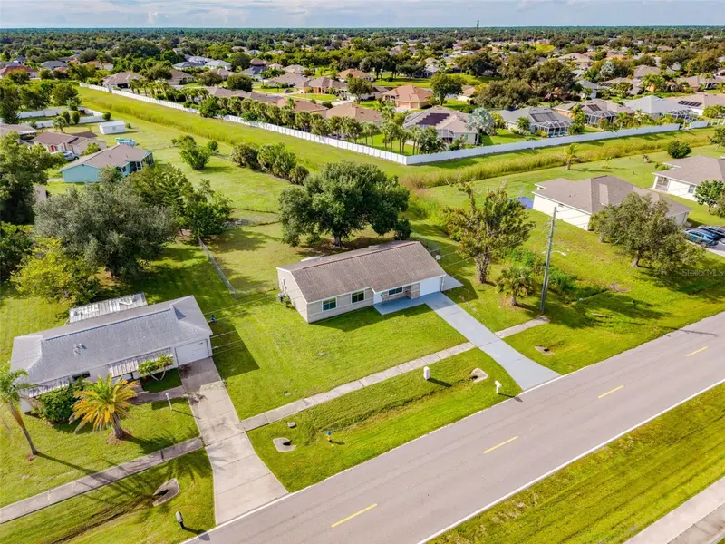 2555 PAN AMERICAN BOULEVARD, NORTH PORT, photo 5 of 41