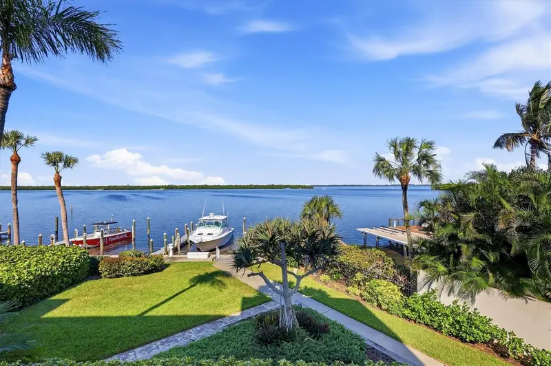615 DREAM ISLAND PLACE #212, LONGBOAT KEY, photo 3 of 44