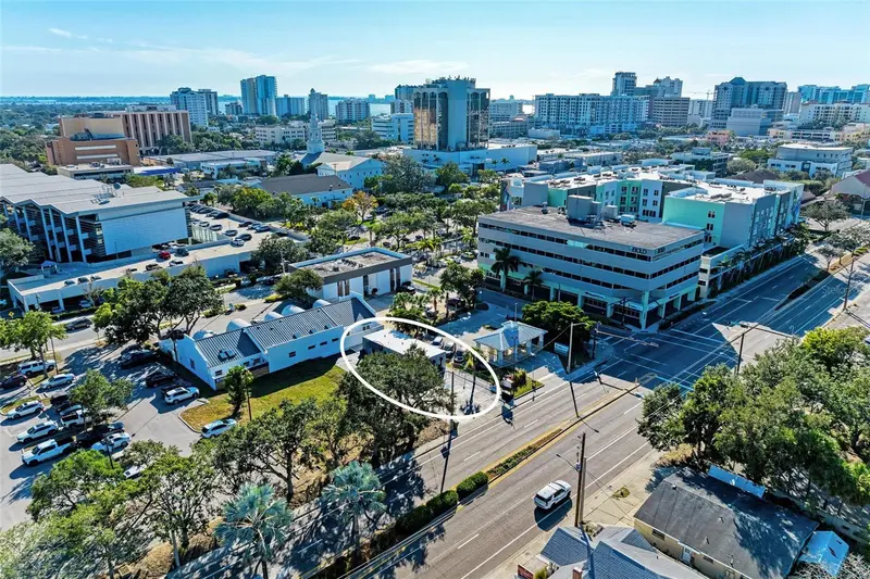 1716 FRUITVILLE ROAD, SARASOTA