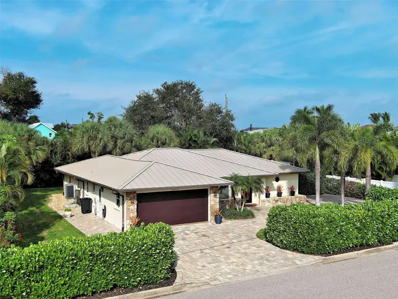 800 OSPREY STREET, VENICE, photo 3 of 57