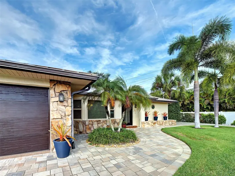 800 OSPREY STREET, VENICE, photo 5 of 57