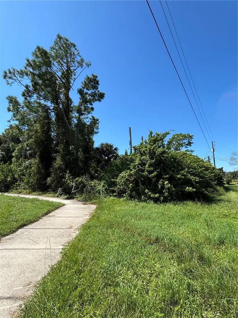 WENONA DRIVE, NORTH PORT, photo 4 of 7