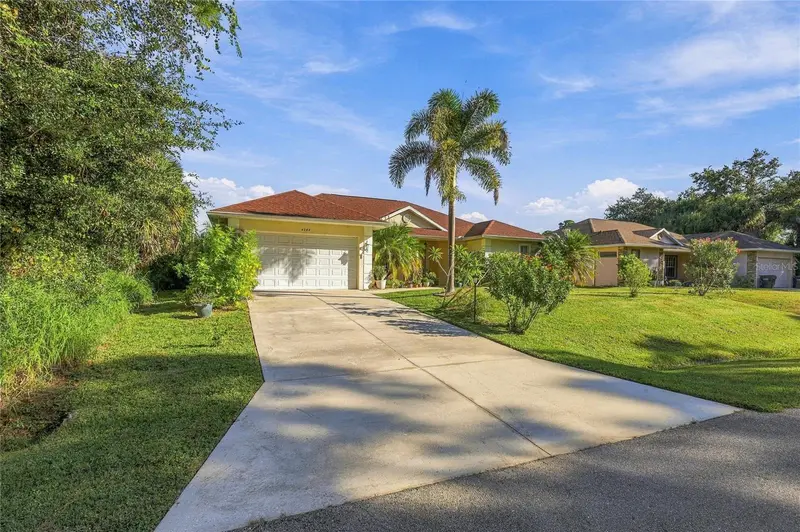 4364 SKYWAY AVENUE, NORTH PORT, photo 3 of 71